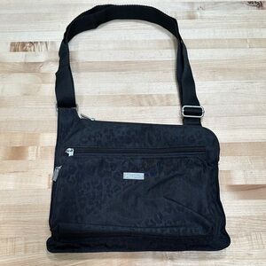 Baggallini Black Leopard-Print Crossbody Bag